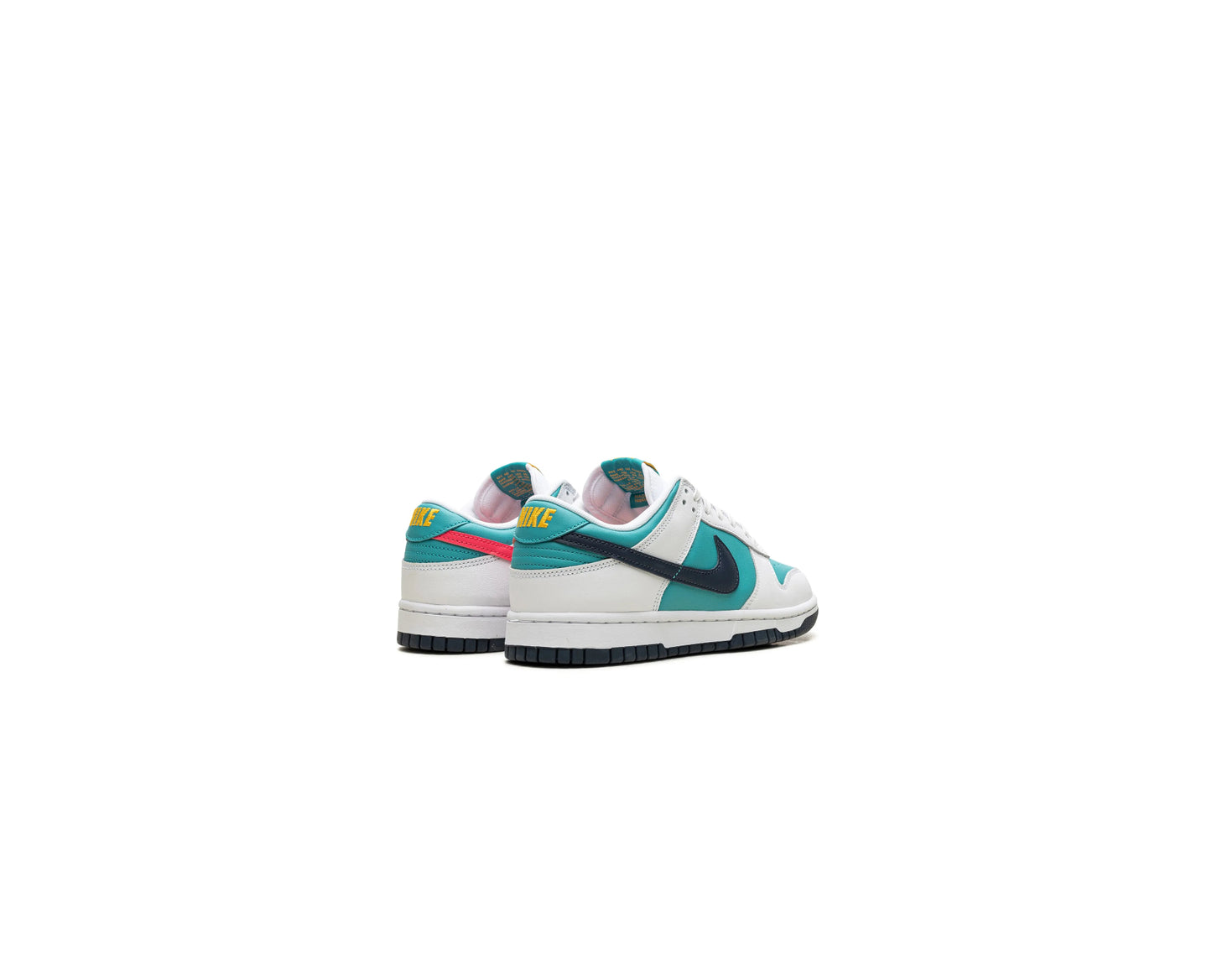Nike
Dunk Low Retro "Dusty Cactus"