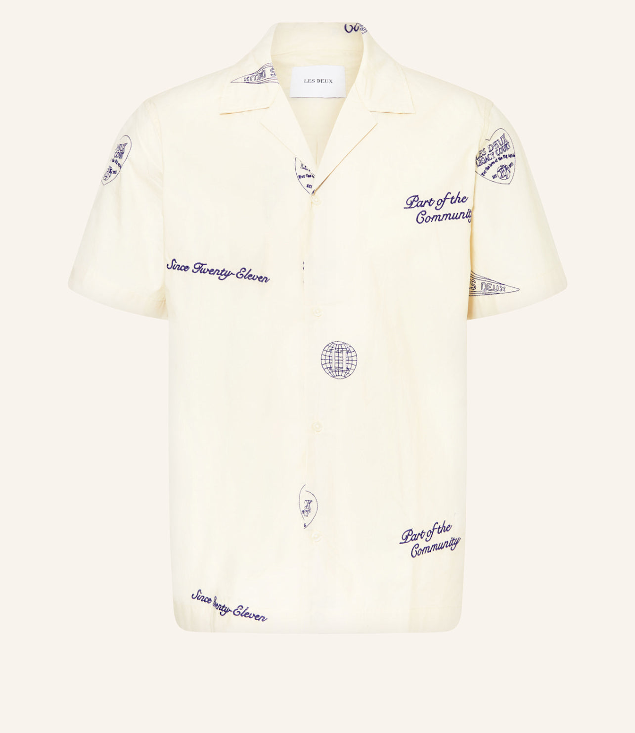 LES DEUX Resort shirt HENDRIX Reguar
Fit in cream/ dark blue