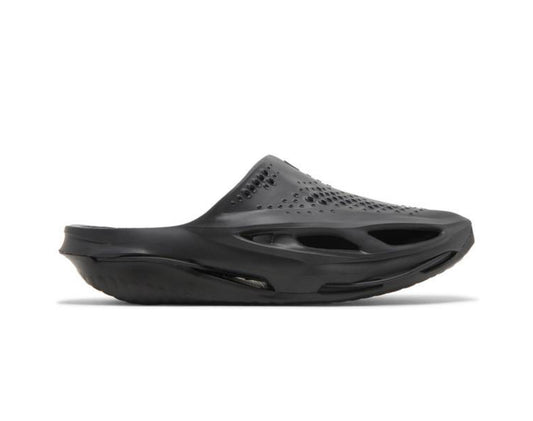 Matthew M. Willams x 005 Slide ‘Black’