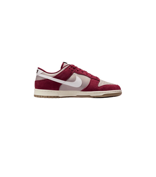 Nike Dunk Low 'Grey White Team Red’