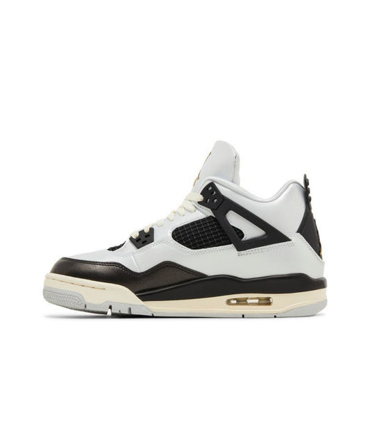 Air Jordan 4 Retro GS 'Platinum
Gold'