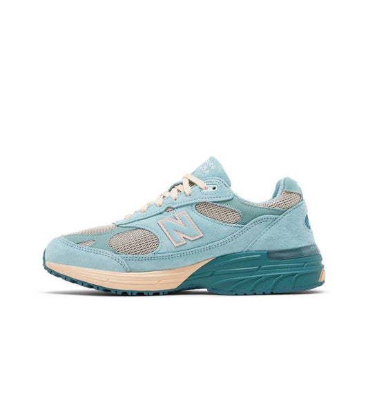Joe Freshgoods x 993 Made in
USA 'Performance Art - Arctic Blue'