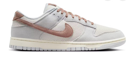 Nike Dunk Low Retro SE
Pure Platinum Phantom Pale Ivory Fossil Rose