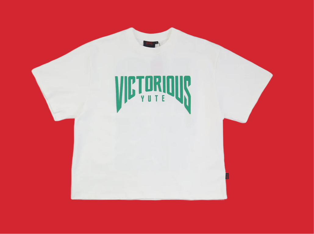 VY GREEN TEXT LOGO WHITE T-SHIRT
