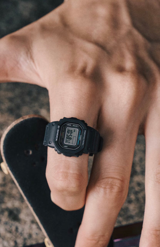 G- SHOCK DWN-5600-1ER