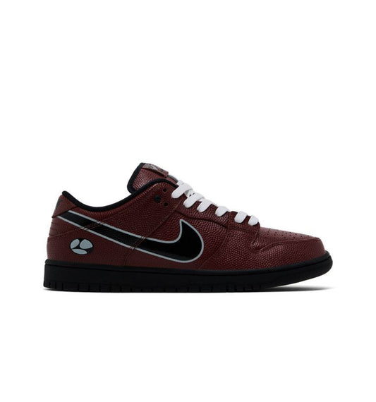 Limosine Skateboards × Nike Dunk
Low SB 'Football'